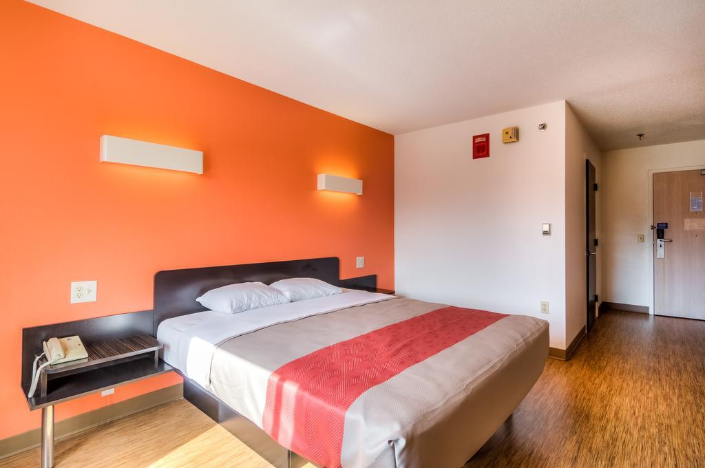 Motel 6 Normal Dış mekan fotoğraf