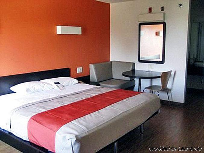 Motel 6 Normal Dış mekan fotoğraf