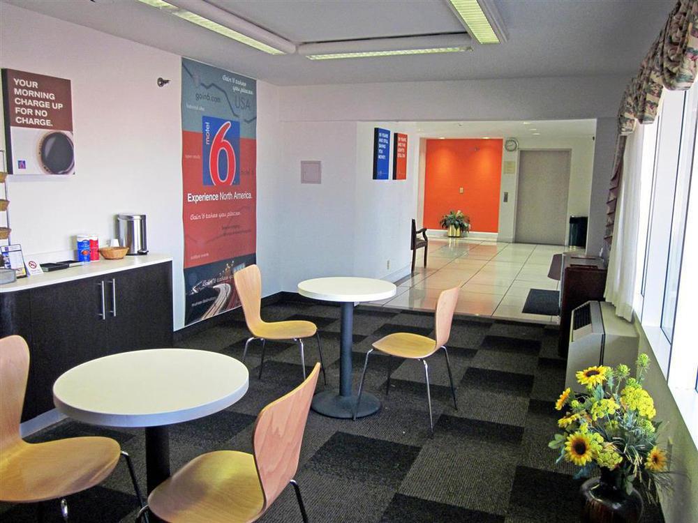Motel 6 Normal İç mekan fotoğraf