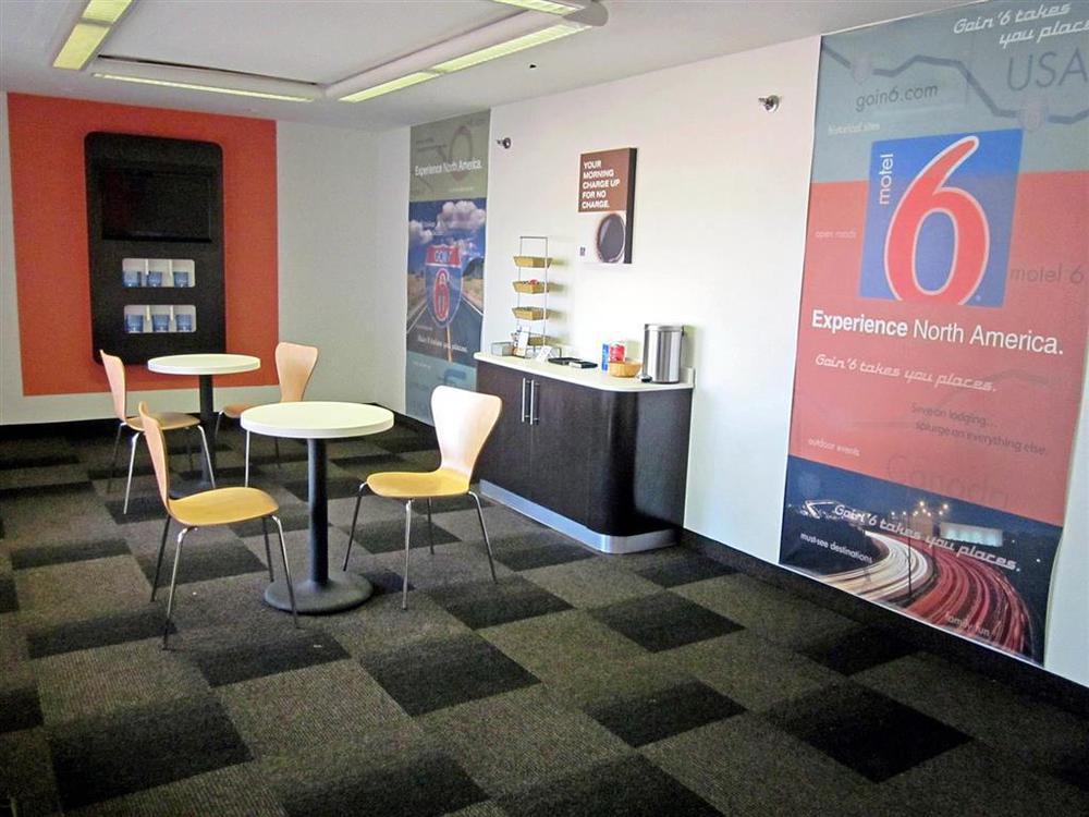 Motel 6 Normal İç mekan fotoğraf